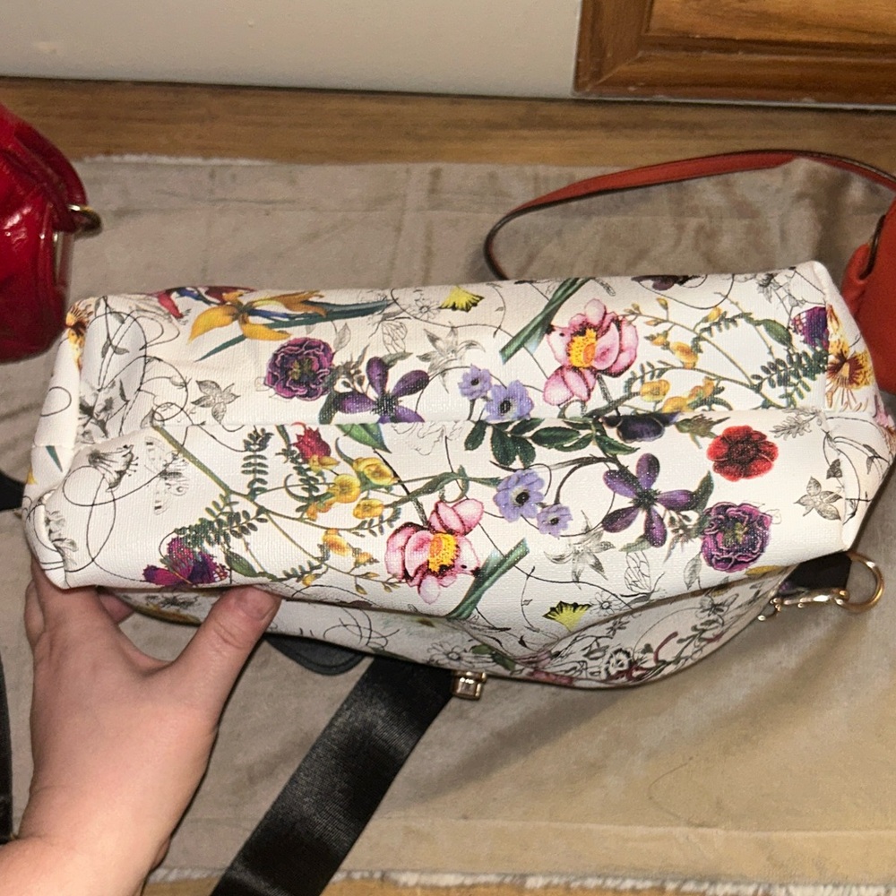 Floral White‎ and Black Crossbody Bag NWOT - Picture 11 of 11